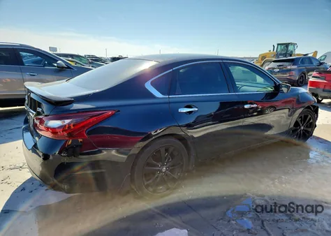 2017 Nissan Altima 2.5 z USA, uszkodzony, nr VIN 1N4AL3AP7HN336824